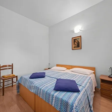 In Near Center Apartman