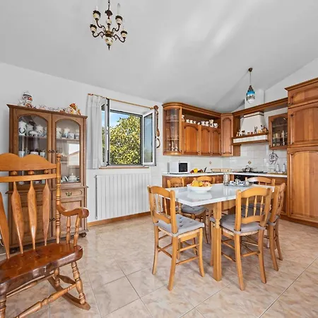 Apartman In Near Center