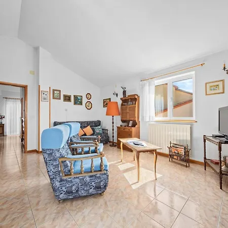 Apartman In Near Center *